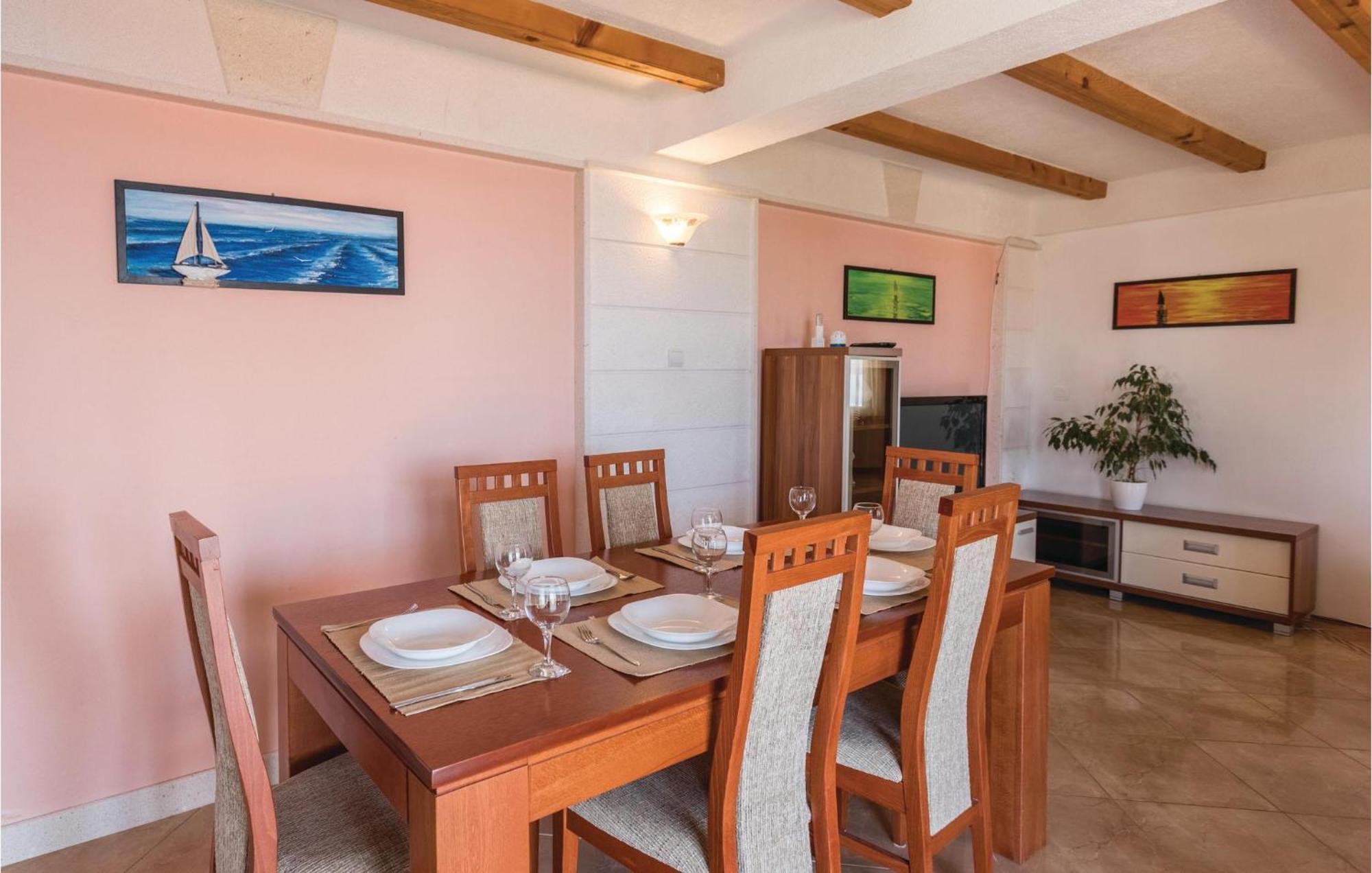 Lovely Apartment In Komarna With House Sea View Klek Exterior foto