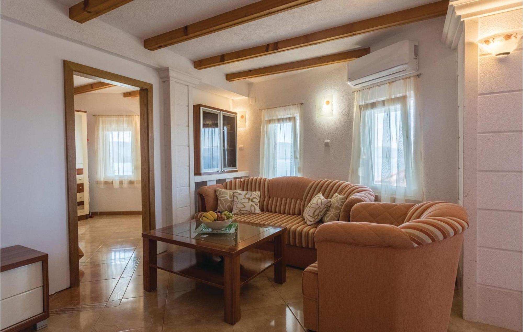 Lovely Apartment In Komarna With House Sea View Klek Exterior foto