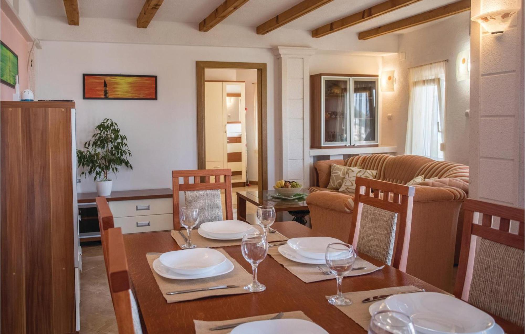Lovely Apartment In Komarna With House Sea View Klek Exterior foto